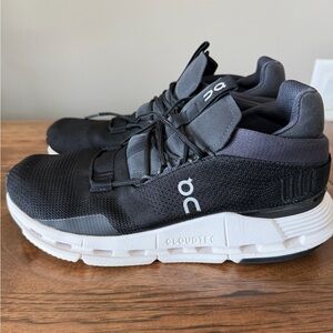On Running Cloudnova Black and White Athletic Shoes women’s size 9